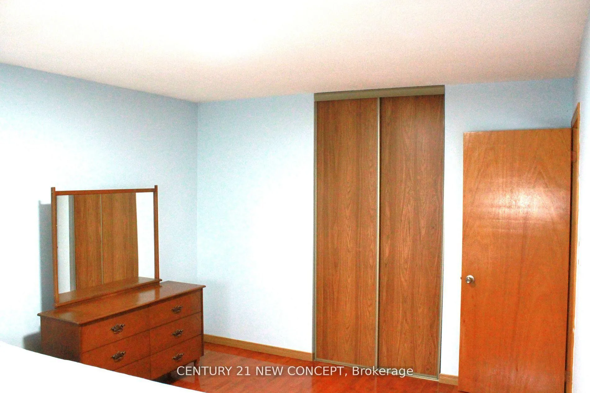 Photo 6 of 25 Quaker Ridge Road, Vaughan, Glen Shields — HOMEH