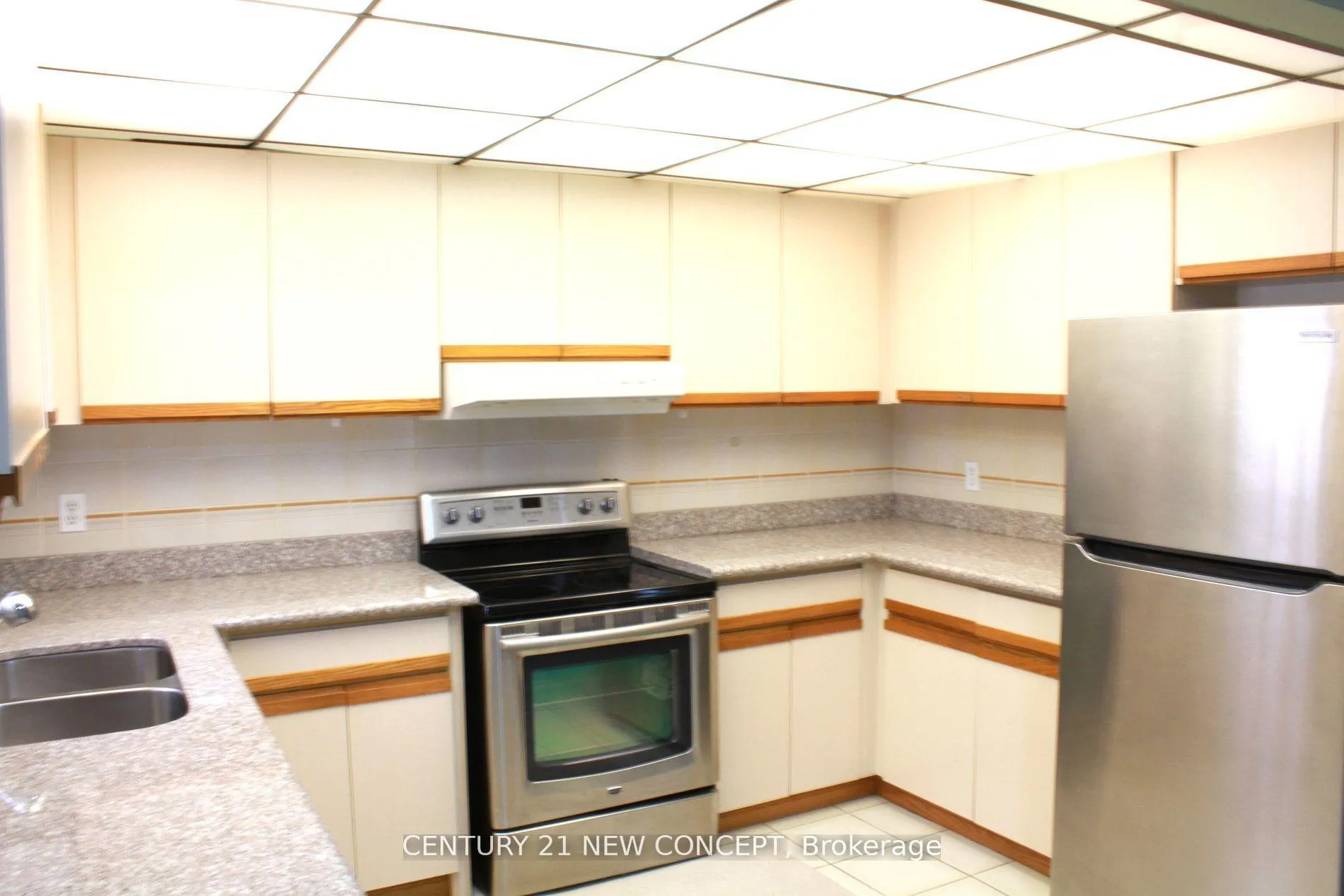 Photo 9 of 25 Quaker Ridge Road, Vaughan, Glen Shields — HOMEH