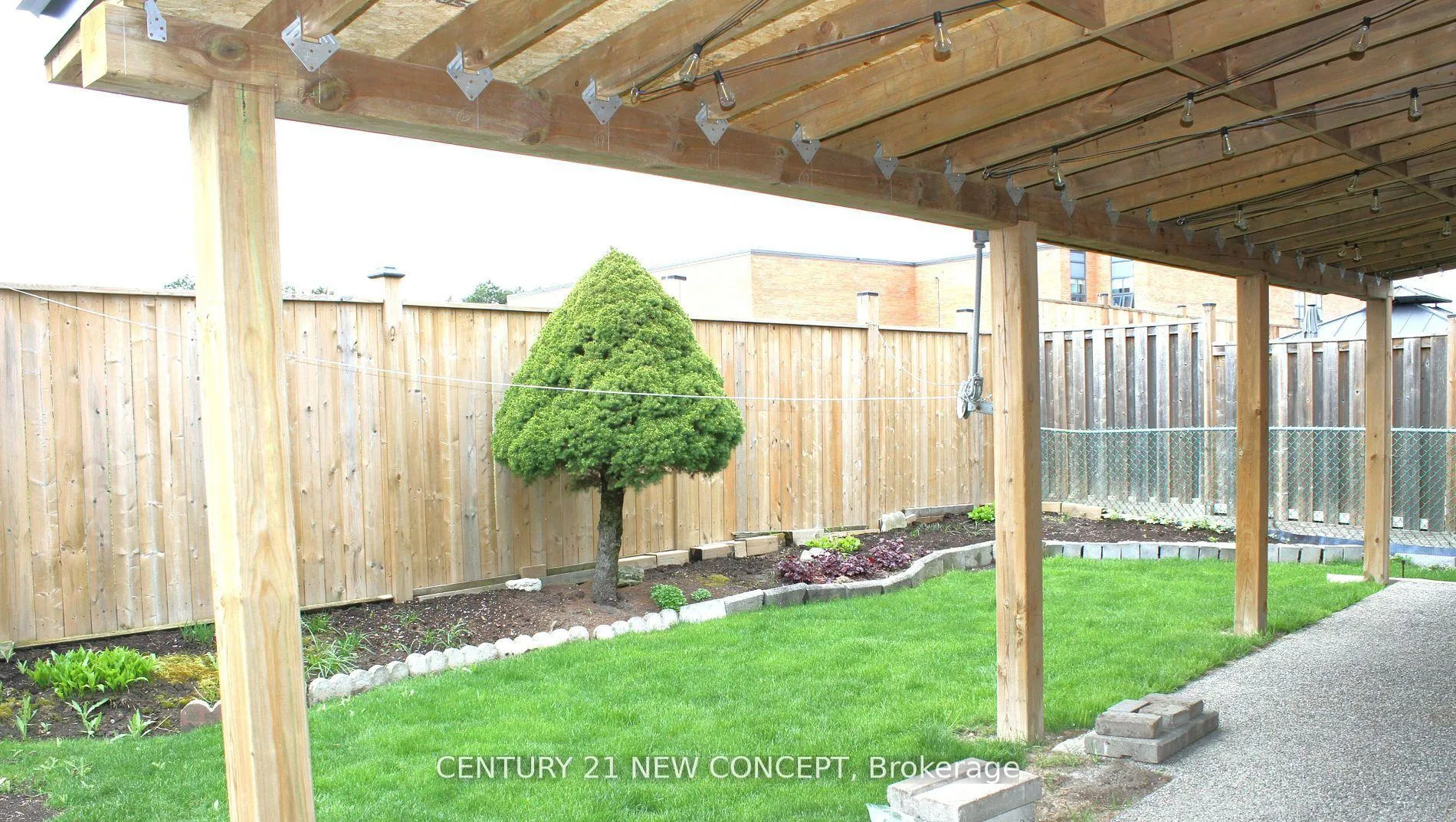 Photo 14 of 25 Quaker Ridge Road, Vaughan, Glen Shields — HOMEH