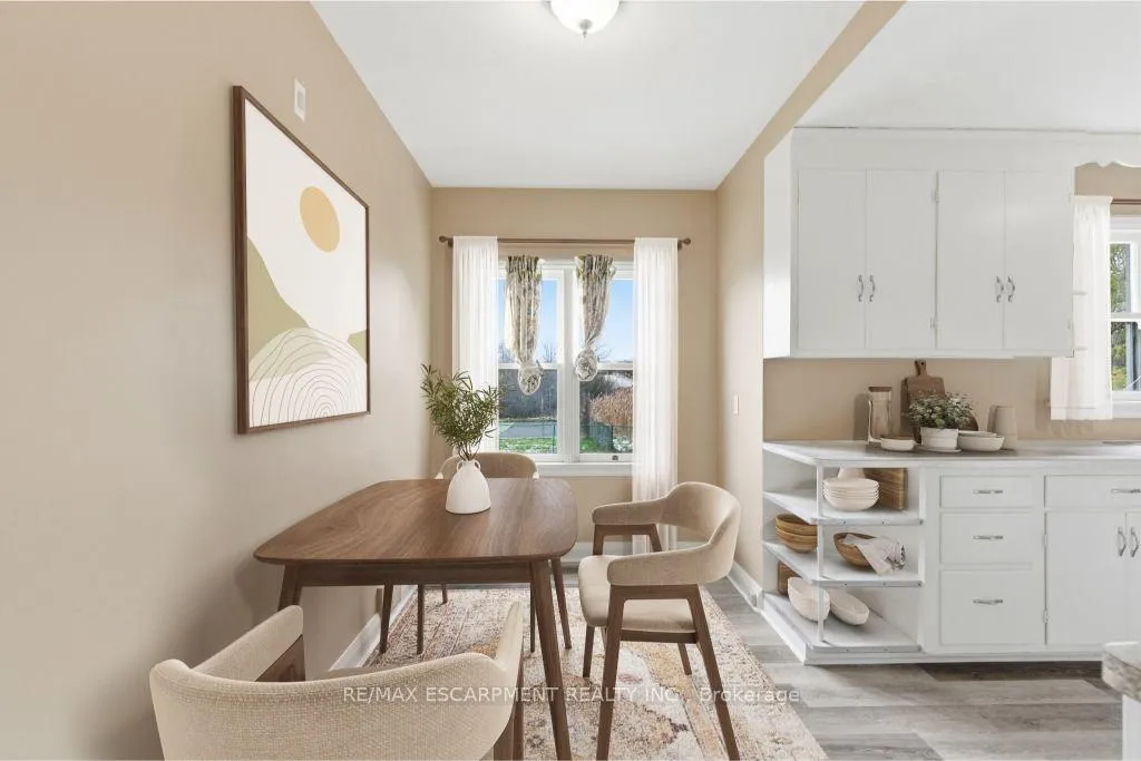 Photo 11 of 68 Atkinson Boulevard, Hamilton, Dundas — HOMEH