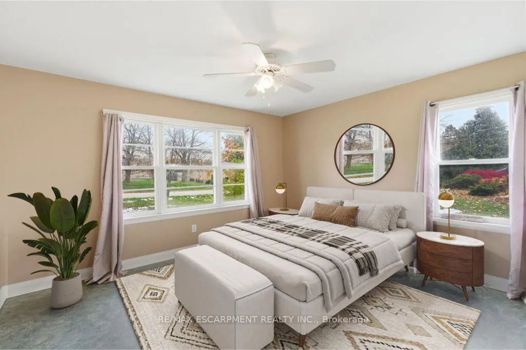 Photo 15 of 68 Atkinson Boulevard, Hamilton, Dundas — HOMEH