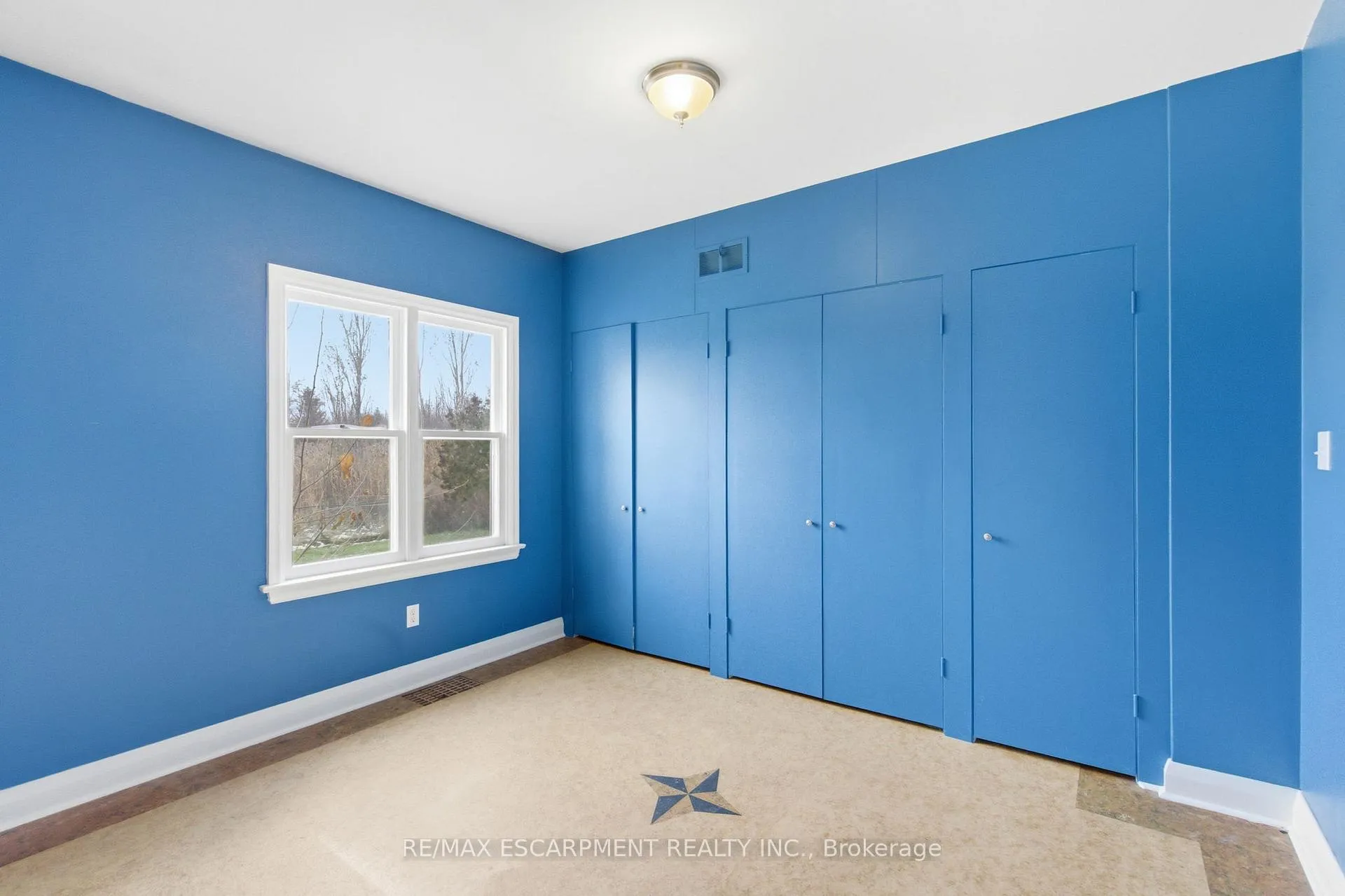 Photo 21 of 68 Atkinson Boulevard, Hamilton, Dundas — HOMEH