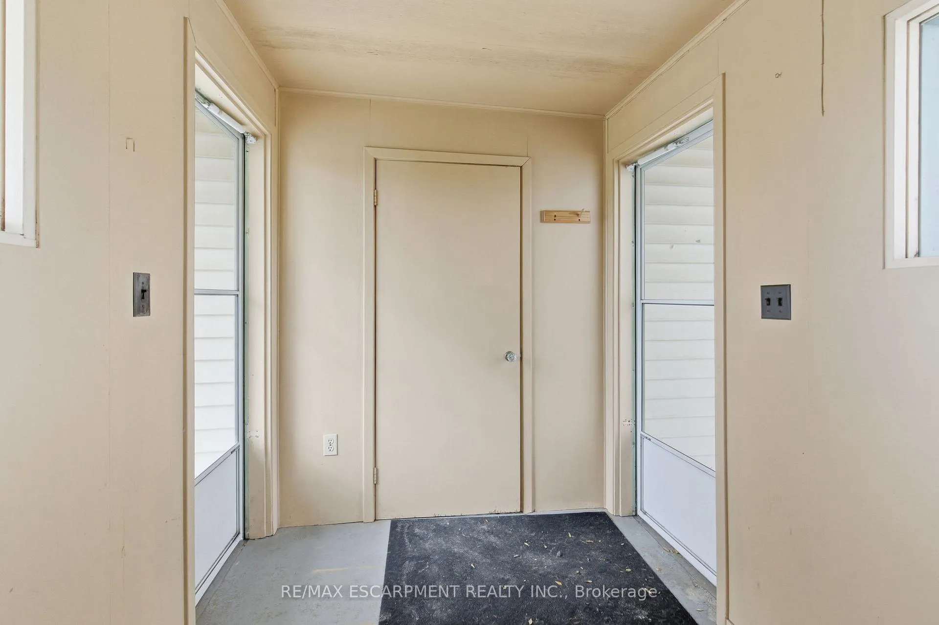 Photo 25 of 68 Atkinson Boulevard, Hamilton, Dundas — HOMEH