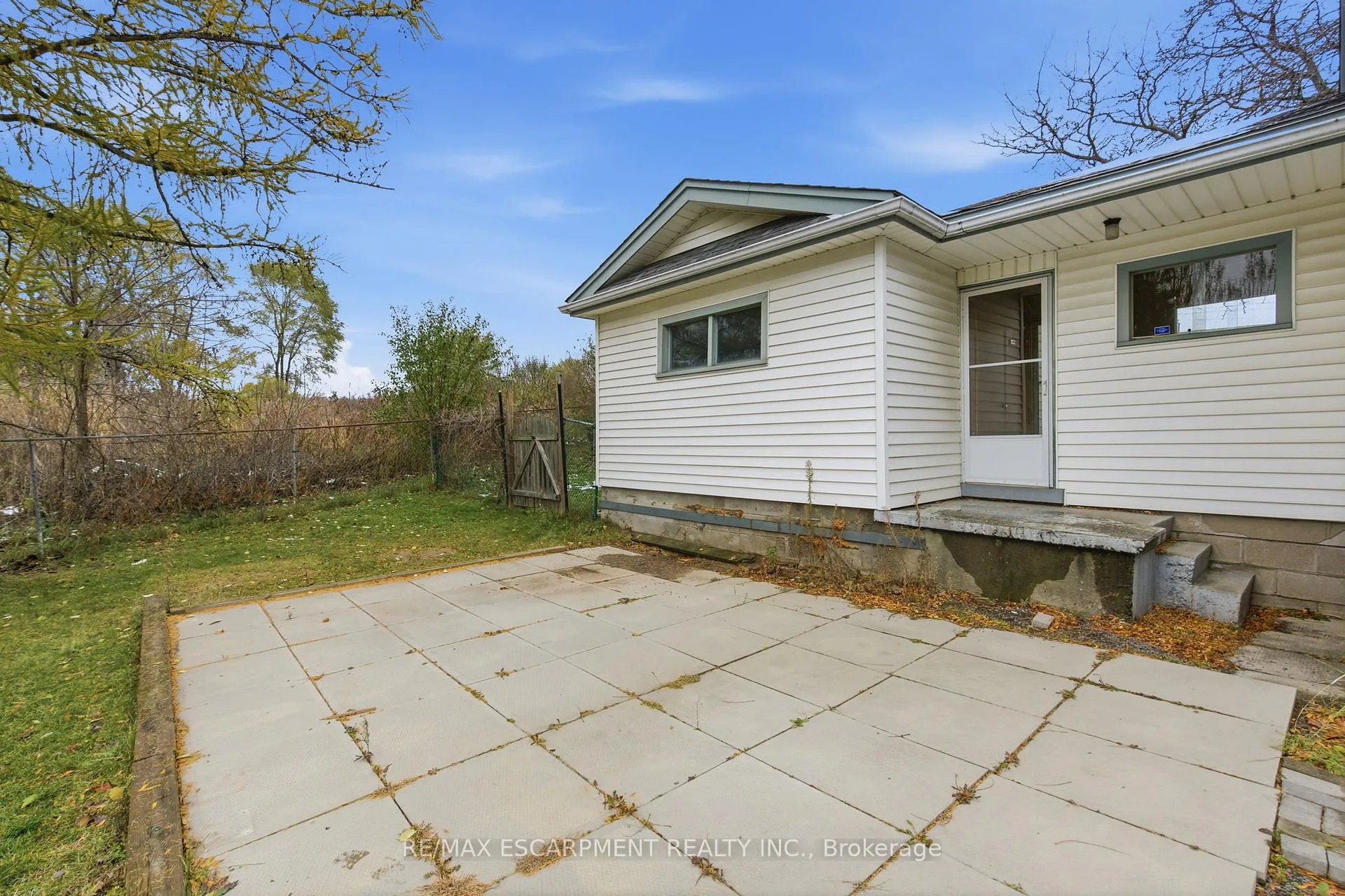Photo 26 of 68 Atkinson Boulevard, Hamilton, Dundas — HOMEH