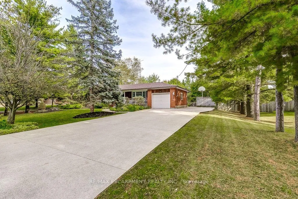 Photo 3 of 420 Concession 8 Road E, Hamilton, Rural Flamborough — HOMEH