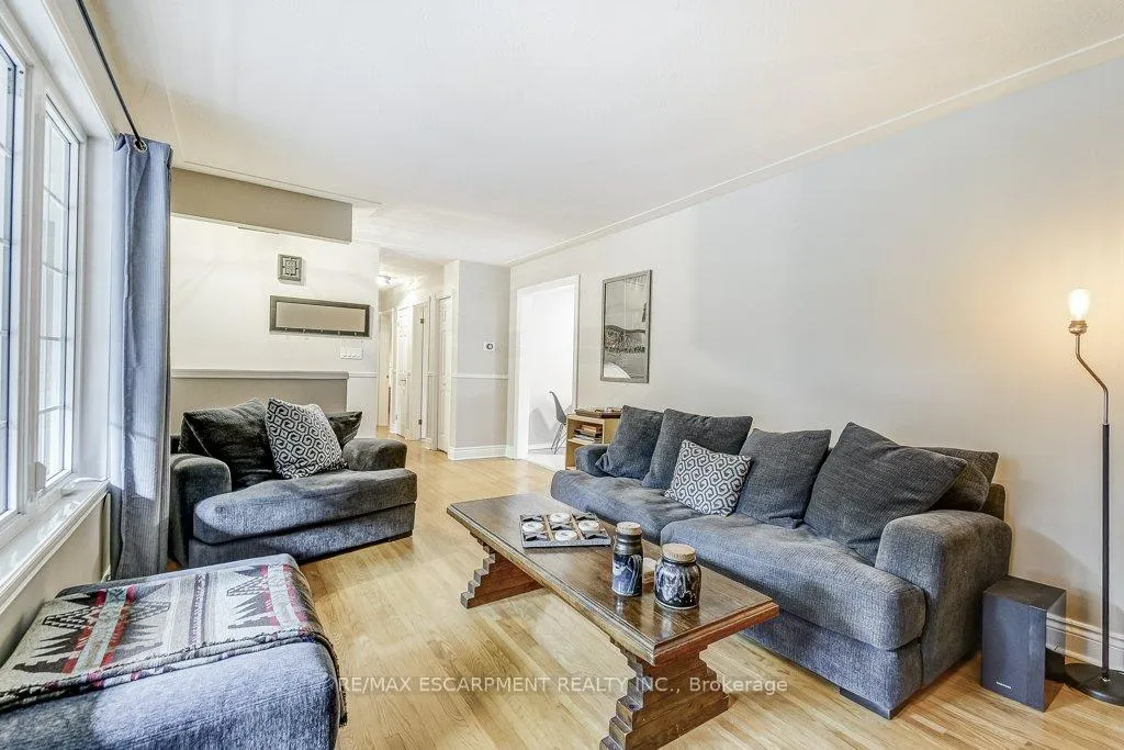 Photo 6 of 420 Concession 8 Road E, Hamilton, Rural Flamborough — HOMEH