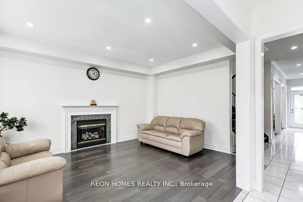 Photo 15 of 144 Edward Jeffreys Avenue, Markham, Wismer — HOMEH