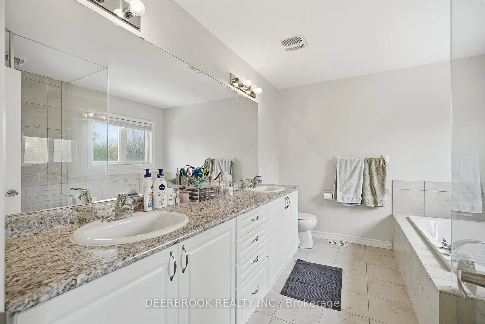 Photo 19 of 9 Upperview Place, Whitby, Taunton North — HOMEH