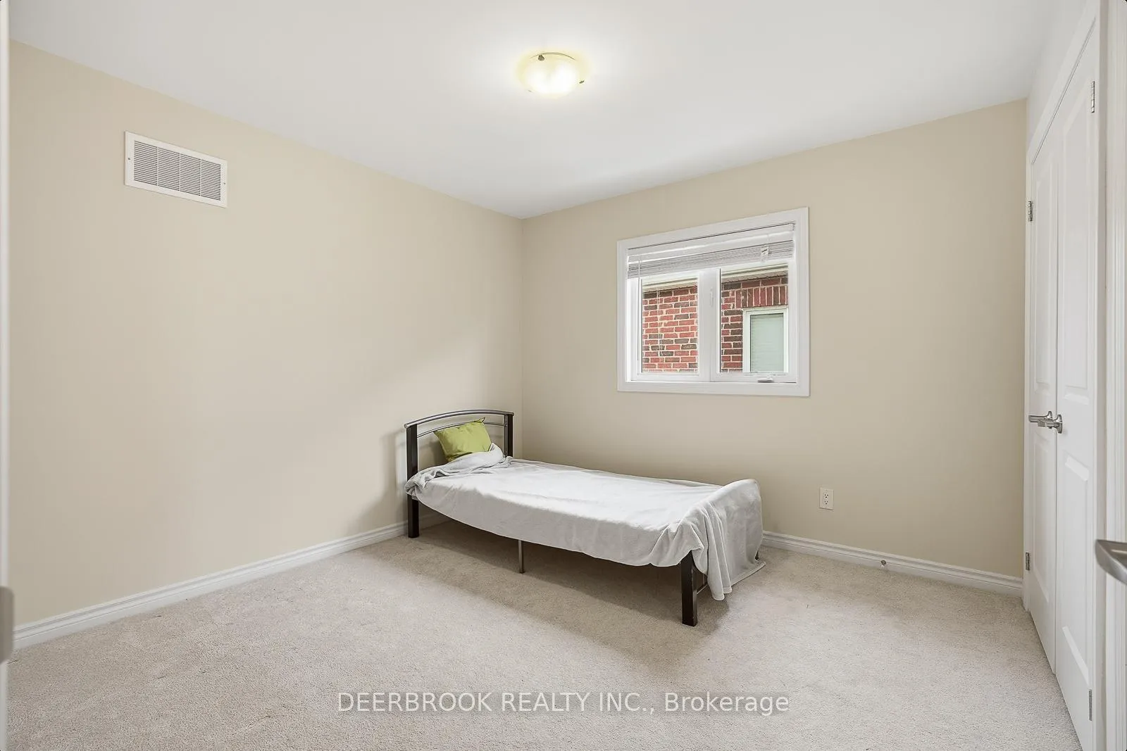 Photo 21 of 9 Upperview Place, Whitby, Taunton North — HOMEH