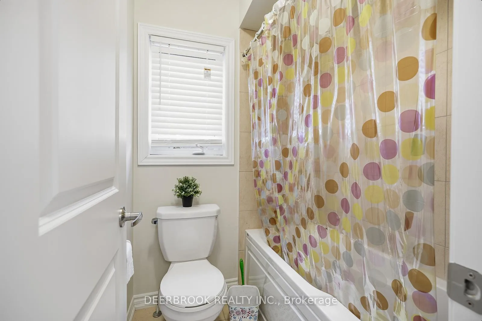 Photo 24 of 9 Upperview Place, Whitby, Taunton North — HOMEH