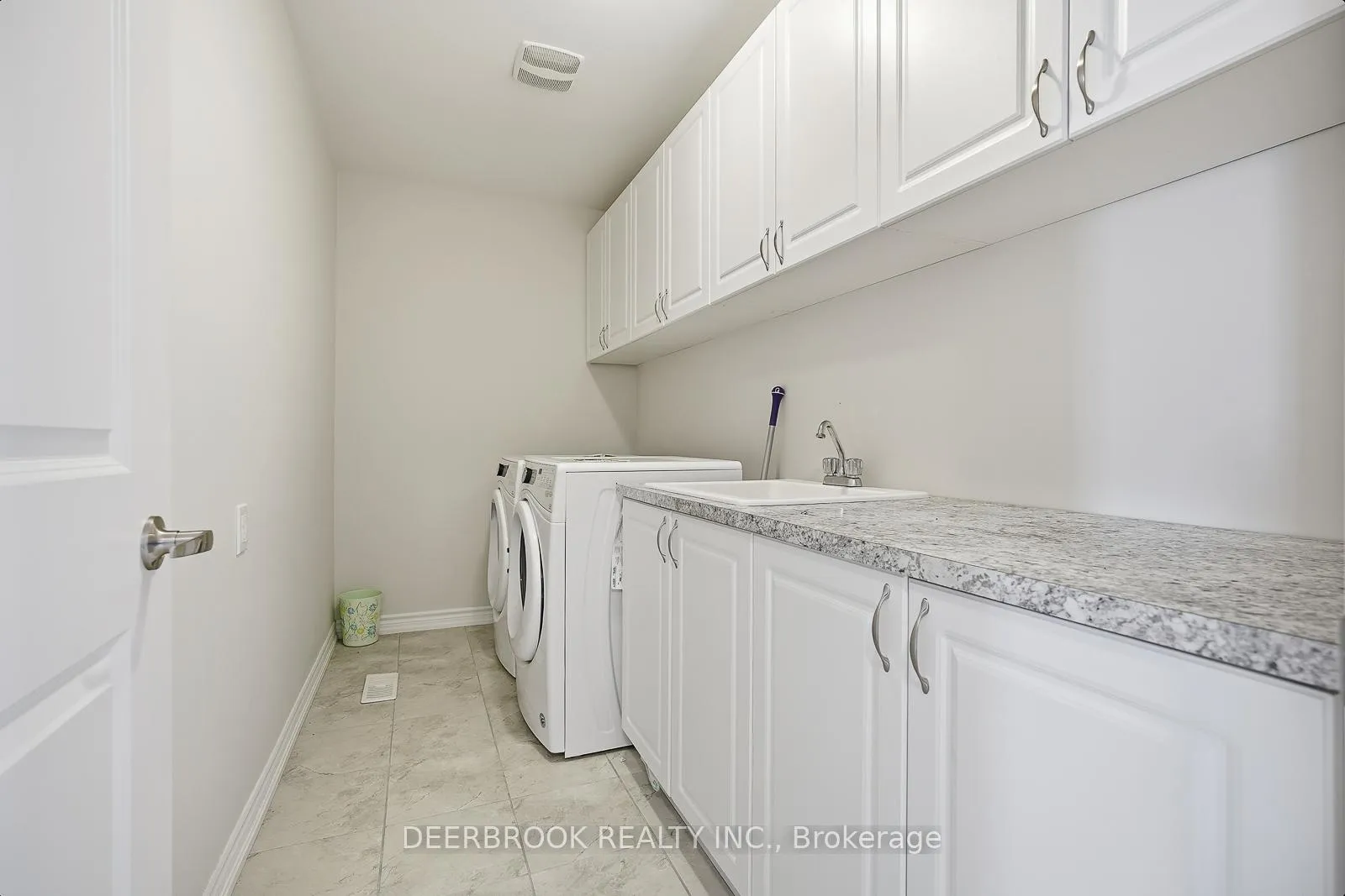 Photo 31 of 9 Upperview Place, Whitby, Taunton North — HOMEH