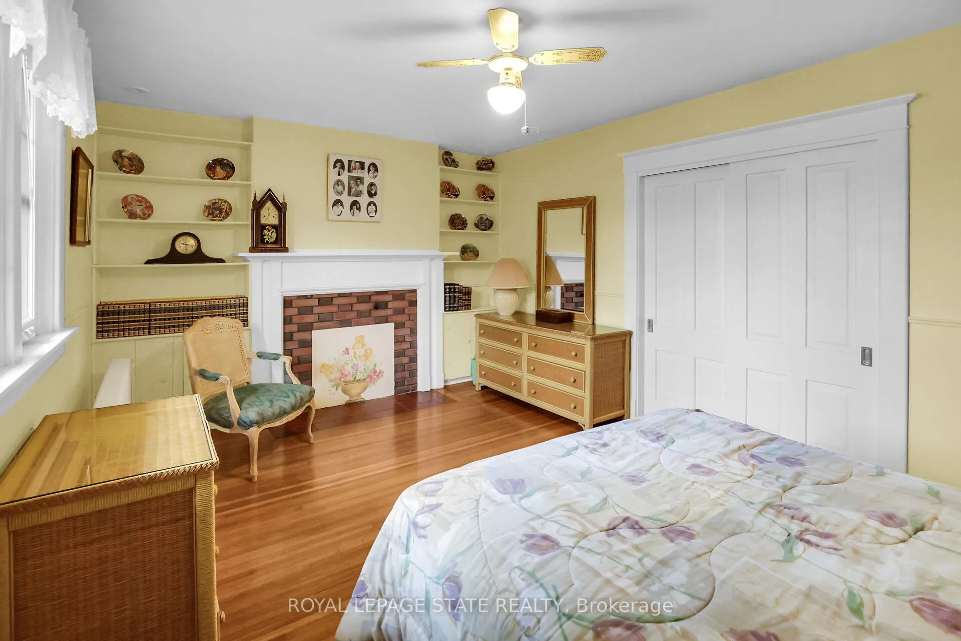 Photo 32 of 102 Main Street E, Grimsby, Grimsby East — HOMEH