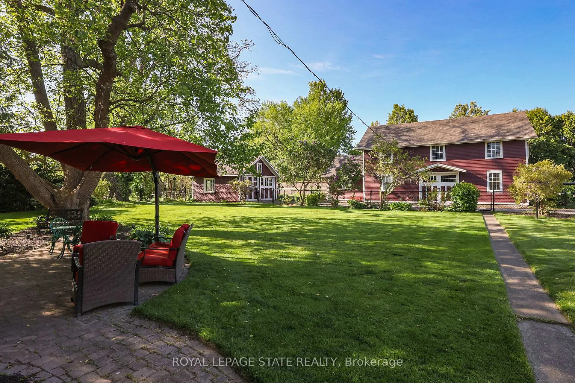 Photo 50 of 102 Main Street E, Grimsby, Grimsby East — HOMEH