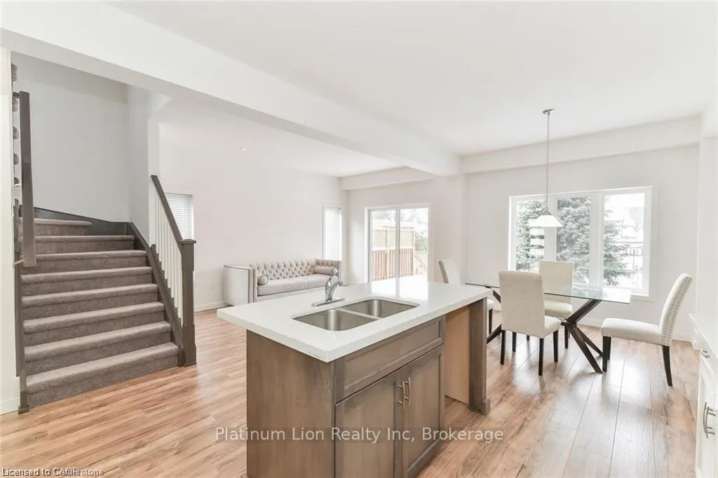 Photo 6 of 46 Franklin Street S, Kitchener — HOMEH