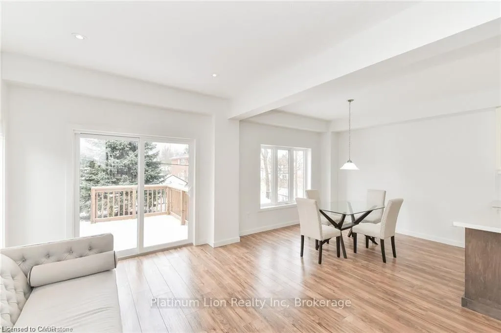 Photo 12 of 46 Franklin Street S, Kitchener — HOMEH