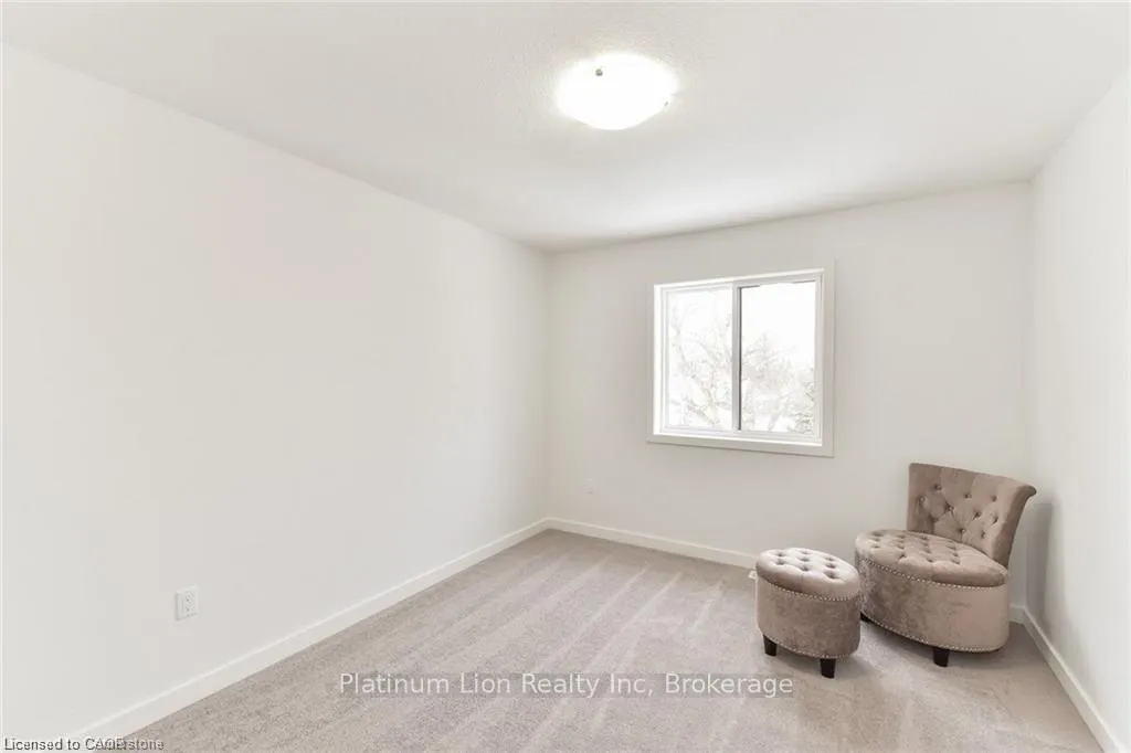 Photo 19 of 46 Franklin Street S, Kitchener — HOMEH