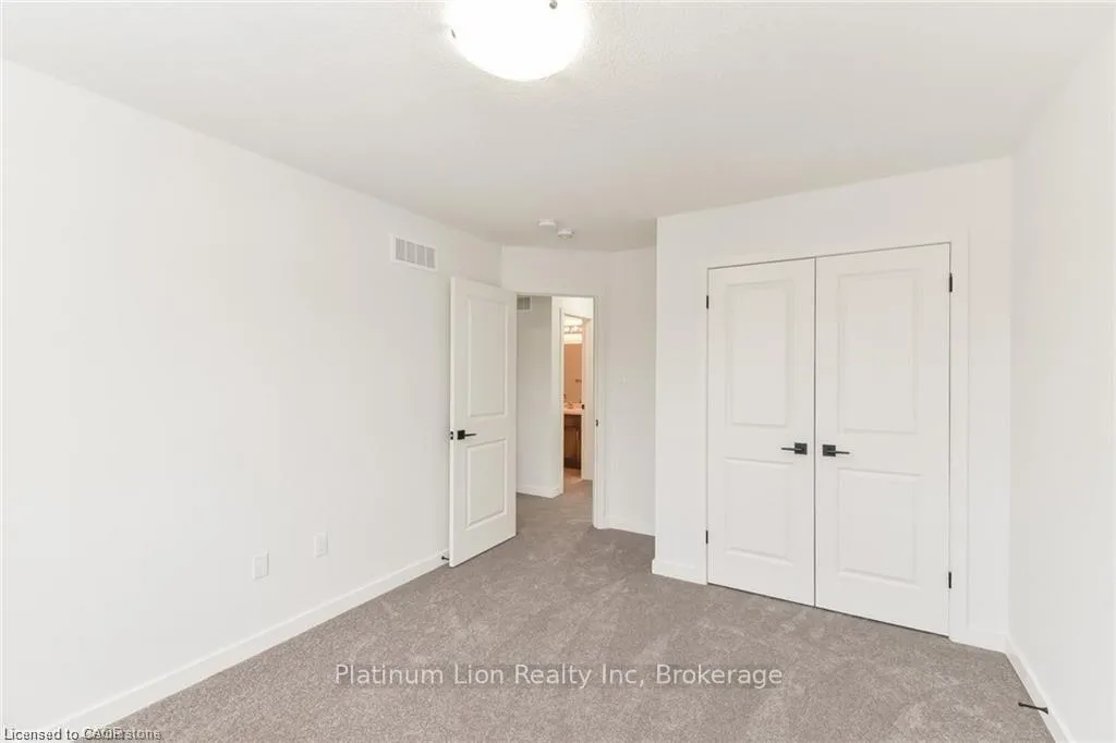 Photo 20 of 46 Franklin Street S, Kitchener — HOMEH