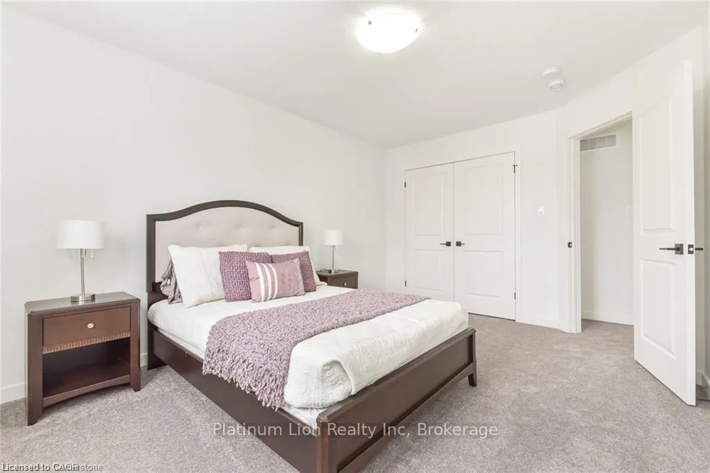 Photo 23 of 46 Franklin Street S, Kitchener — HOMEH