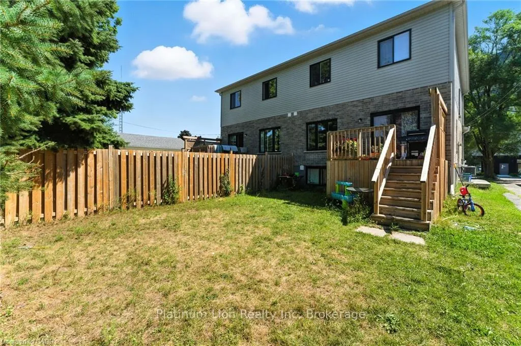 Photo 25 of 46 Franklin Street S, Kitchener — HOMEH