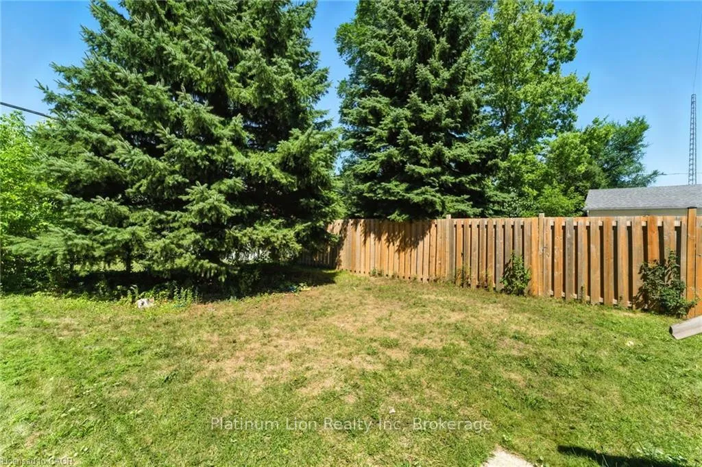 Photo 26 of 46 Franklin Street S, Kitchener — HOMEH