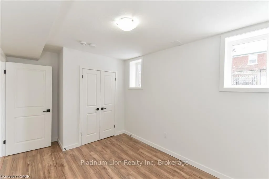 Photo 33 of 46 Franklin Street S, Kitchener — HOMEH