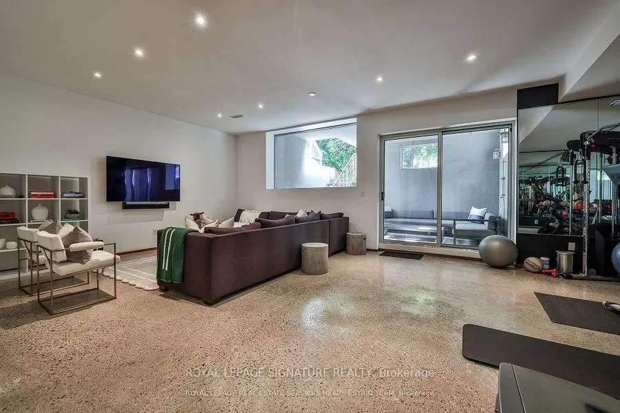 Photo 33 of 63 Douglas Crescent, Toronto, Leaside — HOMEH