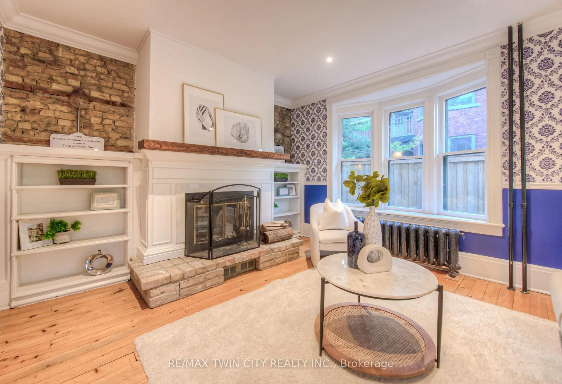 Photo 7 of 19 Roland Street, Kitchener — HOMEH