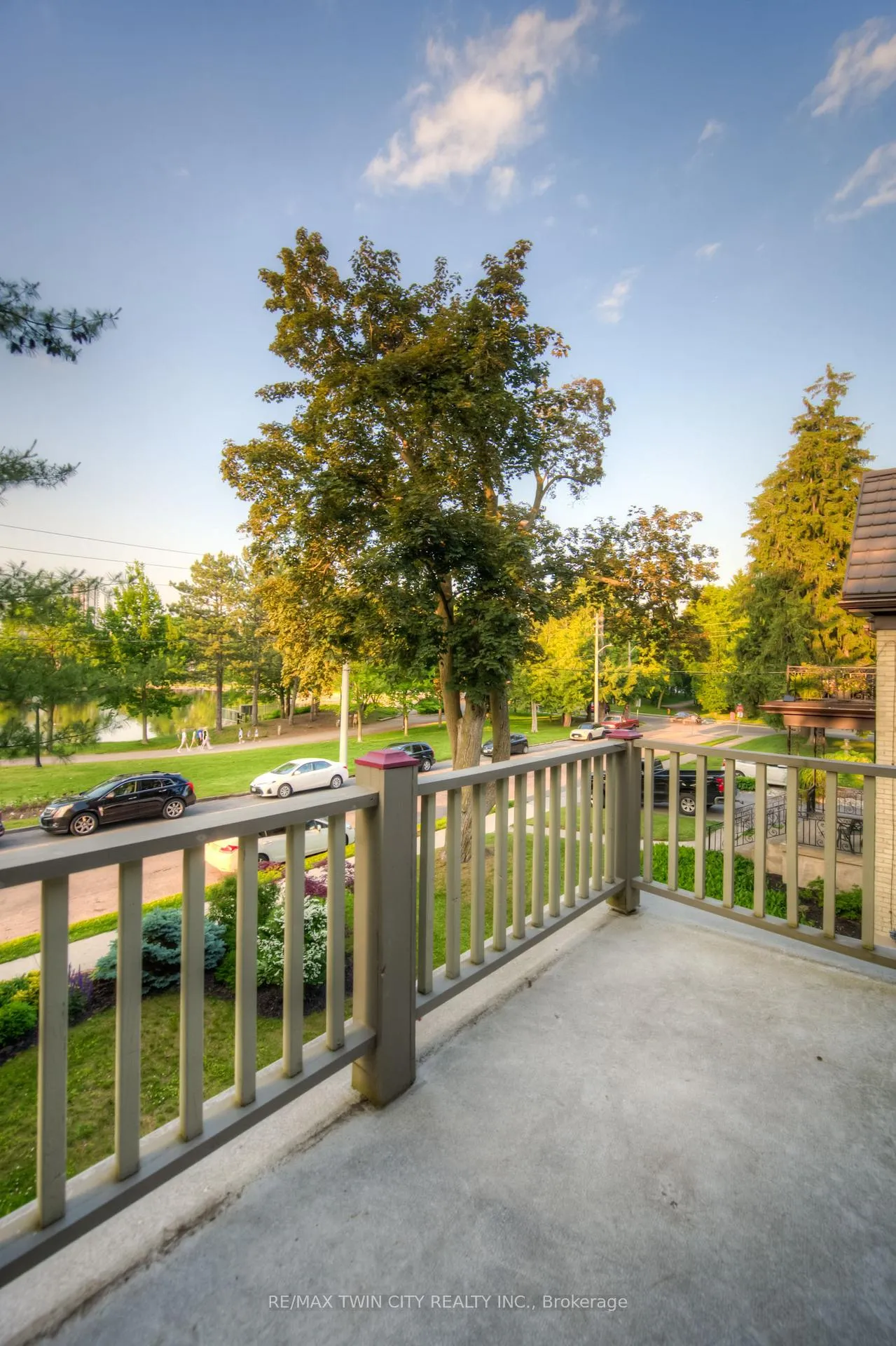 Photo 28 of 19 Roland Street, Kitchener — HOMEH