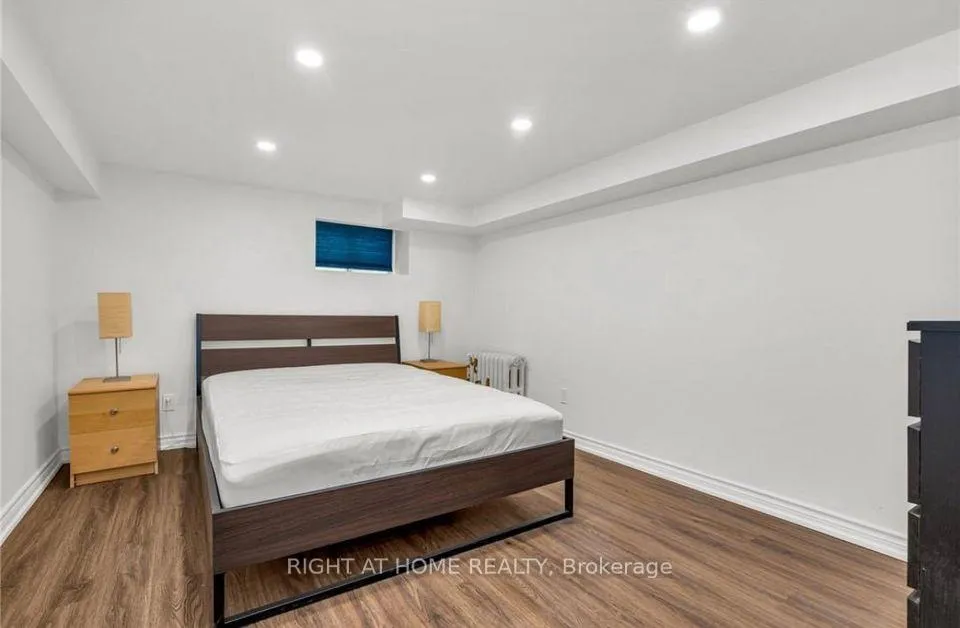 Photo 1 of Unit 3, 100 Dunsmure Road, Hamilton, Stipley — HOMEH