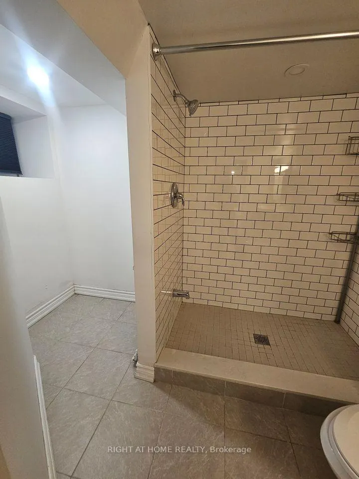 Photo 6 of Unit 3, 100 Dunsmure Road, Hamilton, Stipley — HOMEH