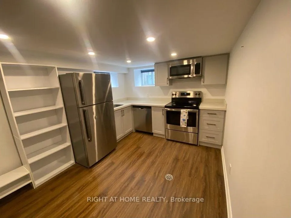 Photo 13 of Unit 3, 100 Dunsmure Road, Hamilton, Stipley — HOMEH