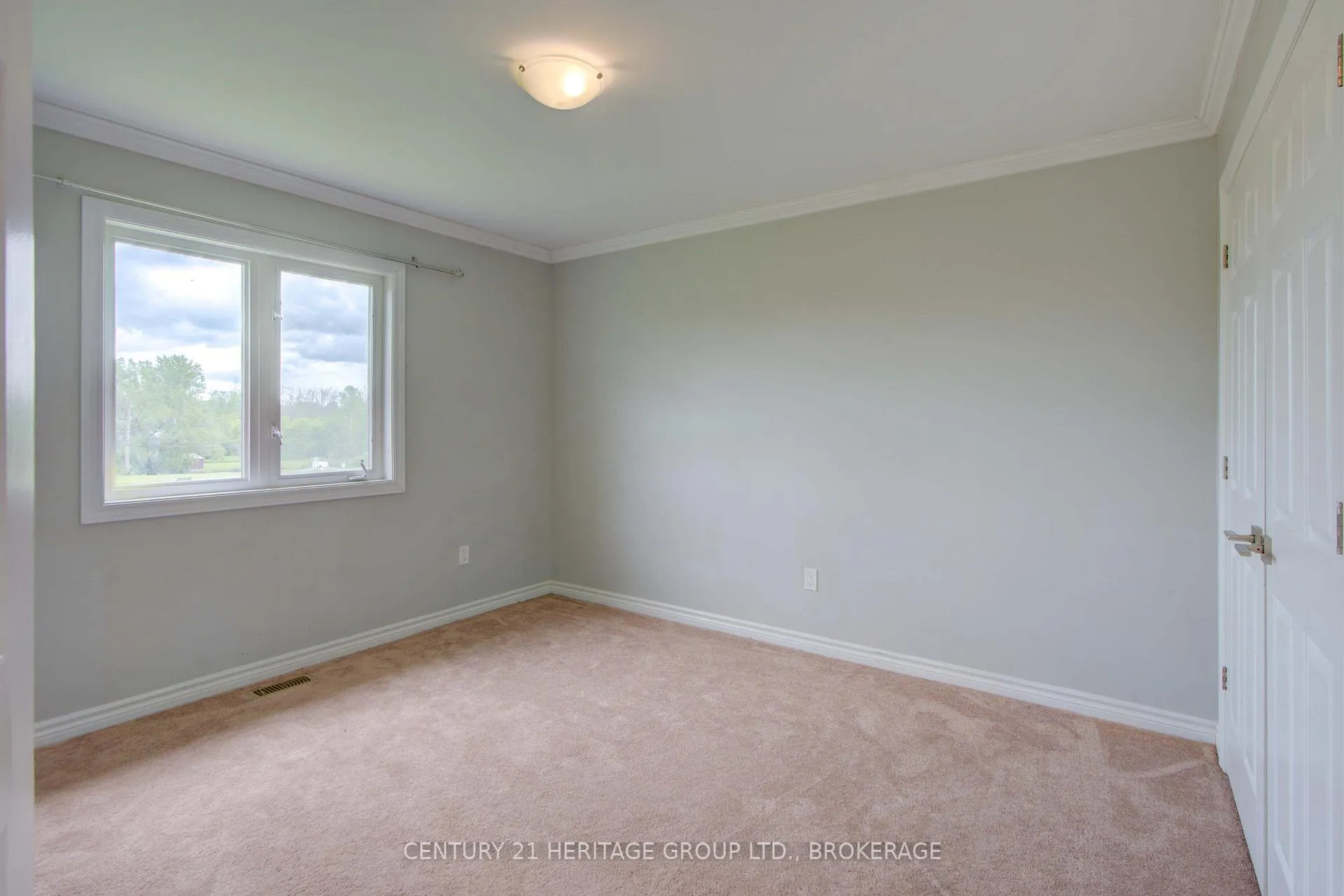 Photo 31 of 104 Brennan Crescent, Loyalist, Odessa — HOMEH