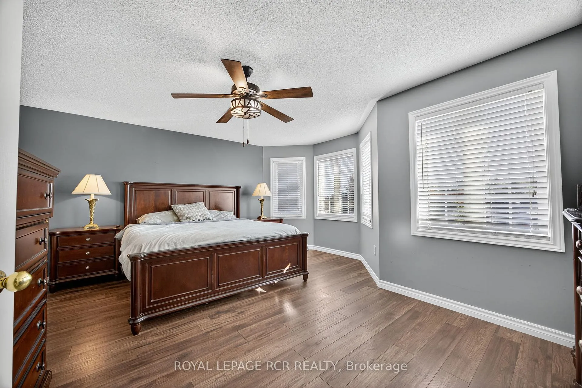 Photo 22 of 24 Tascona Court, Barrie, Little Lake — HOMEH