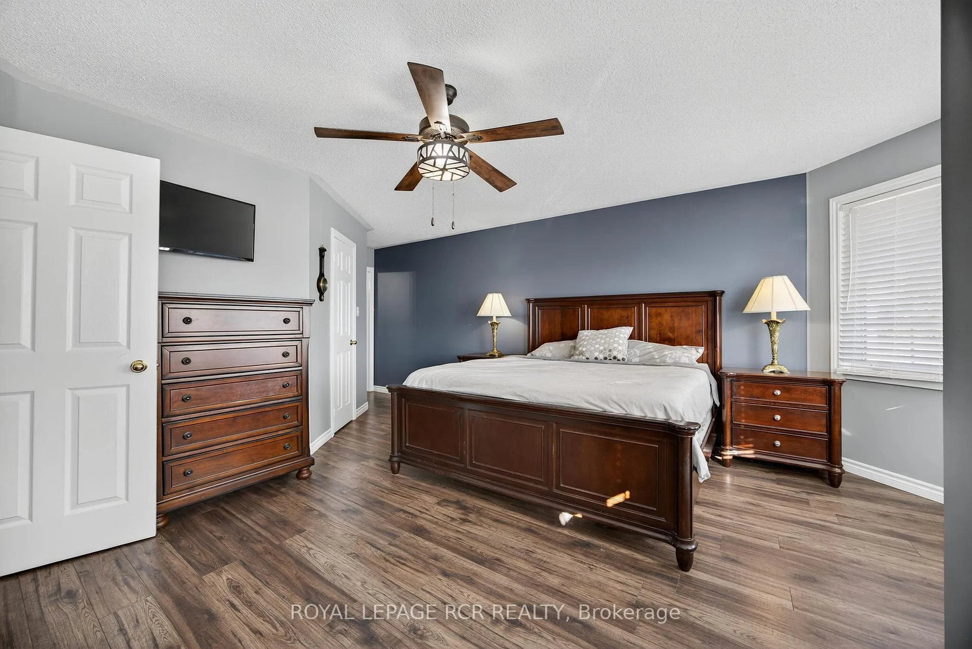 Photo 23 of 24 Tascona Court, Barrie, Little Lake — HOMEH