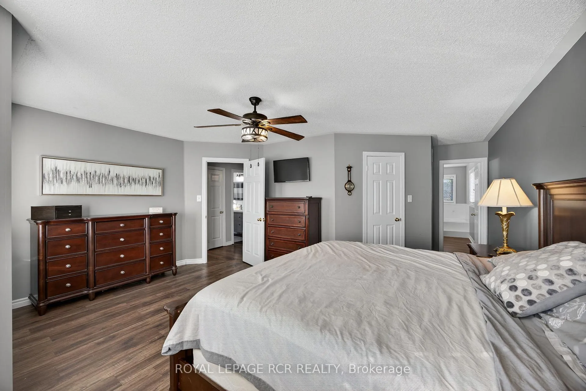 Photo 24 of 24 Tascona Court, Barrie, Little Lake — HOMEH