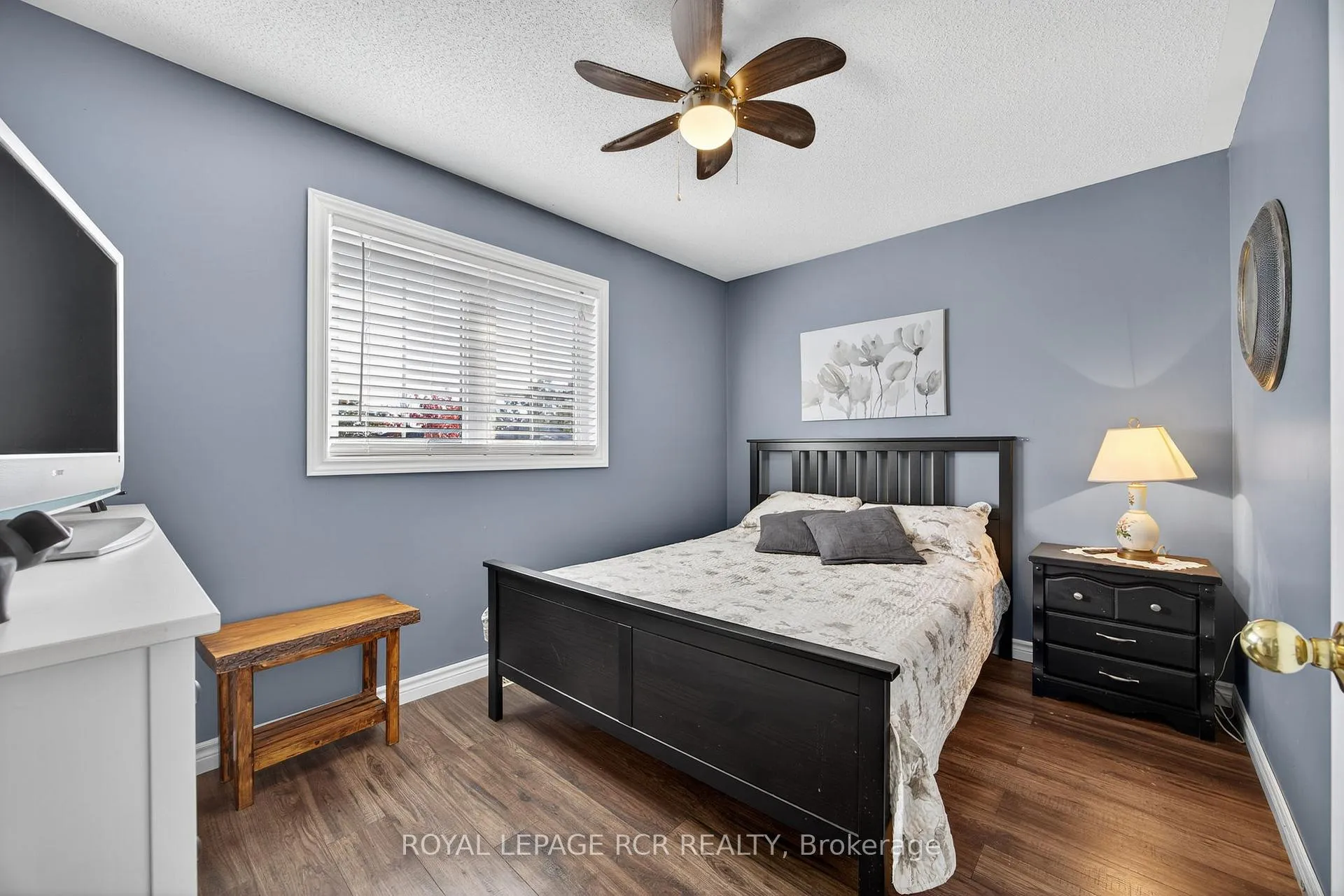 Photo 26 of 24 Tascona Court, Barrie, Little Lake — HOMEH