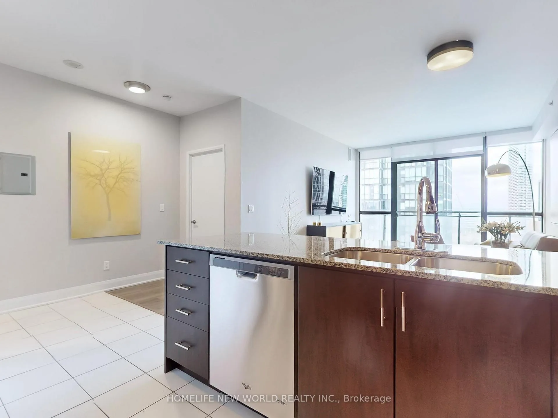 Photo 13 of Unit 1406, 2900 Highway 7, Vaughan, Concord — HOMEH