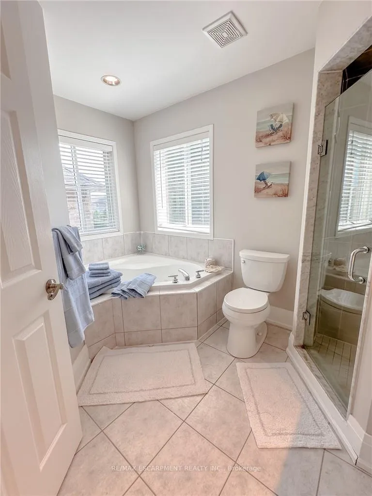 Photo 30 of 104 Davidson Boulevard, Hamilton, Dundas — HOMEH