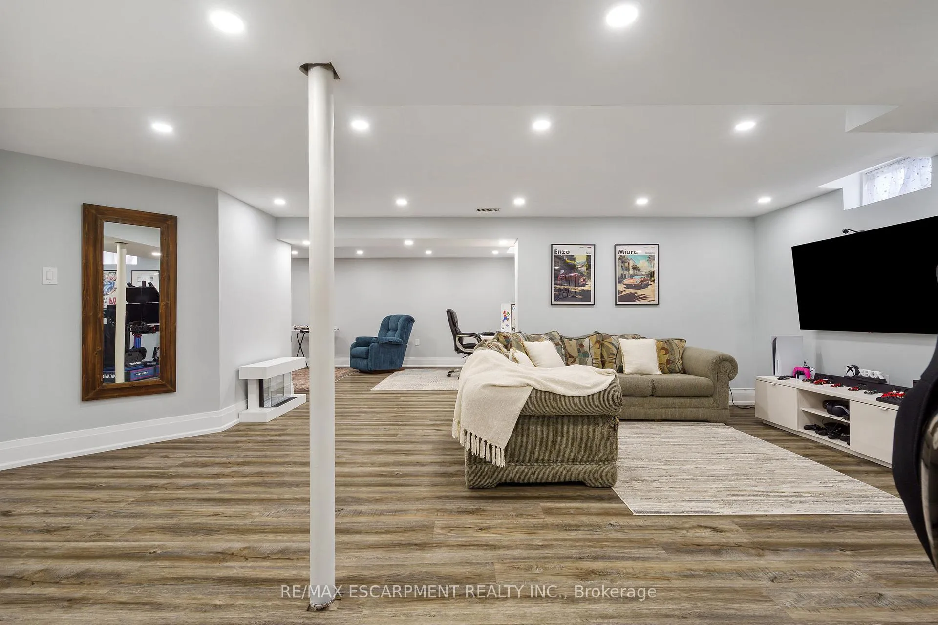 Photo 44 of 104 Davidson Boulevard, Hamilton, Dundas — HOMEH