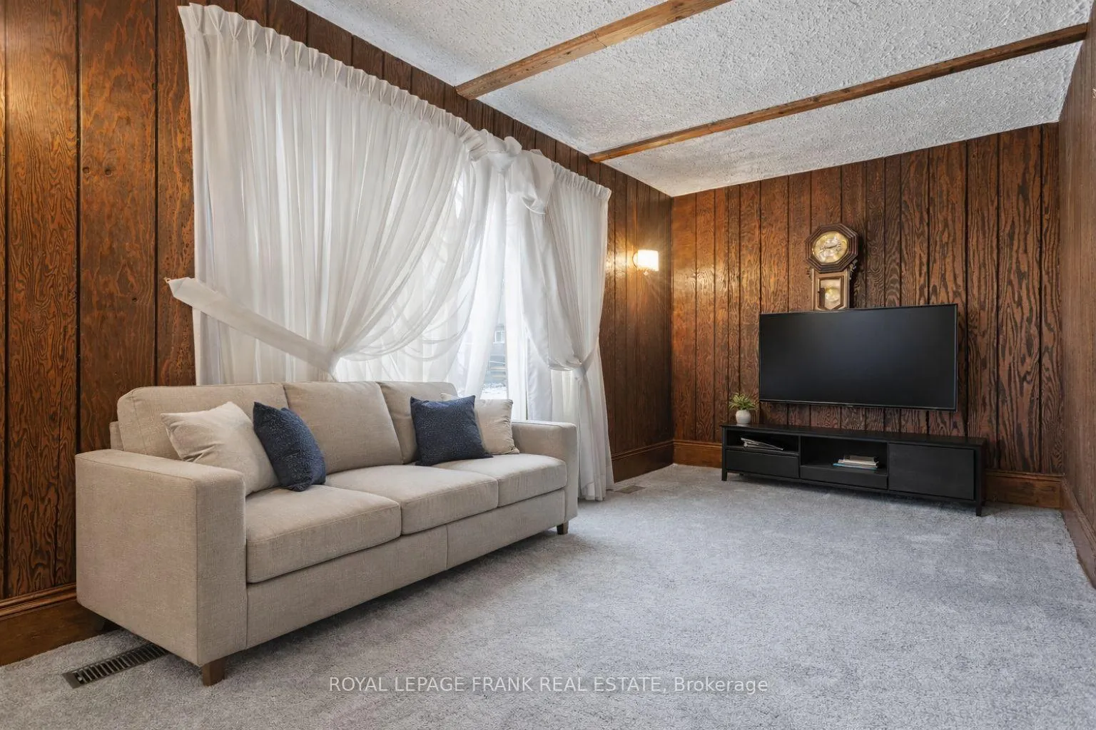 Photo 2 of 215 Celina Street, Oshawa, Central — HOMEH