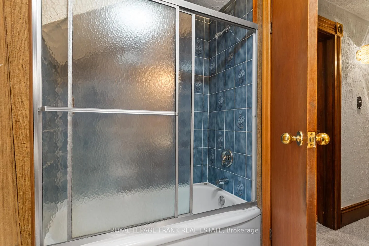 Photo 12 of 215 Celina Street, Oshawa, Central — HOMEH