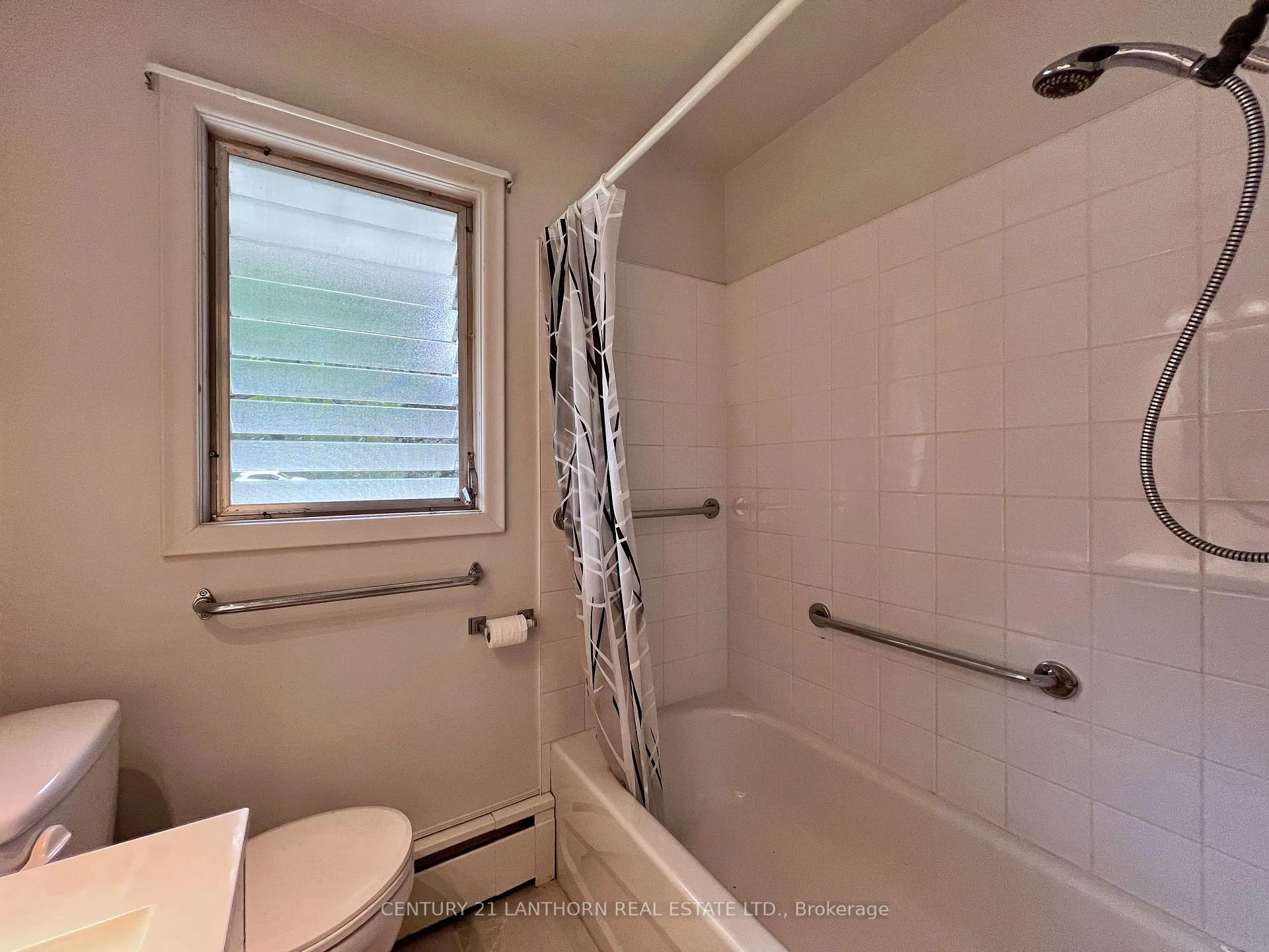 Photo 18 of 11468 Loyalist Parkway, Prince Edward County, Picton — HOMEH
