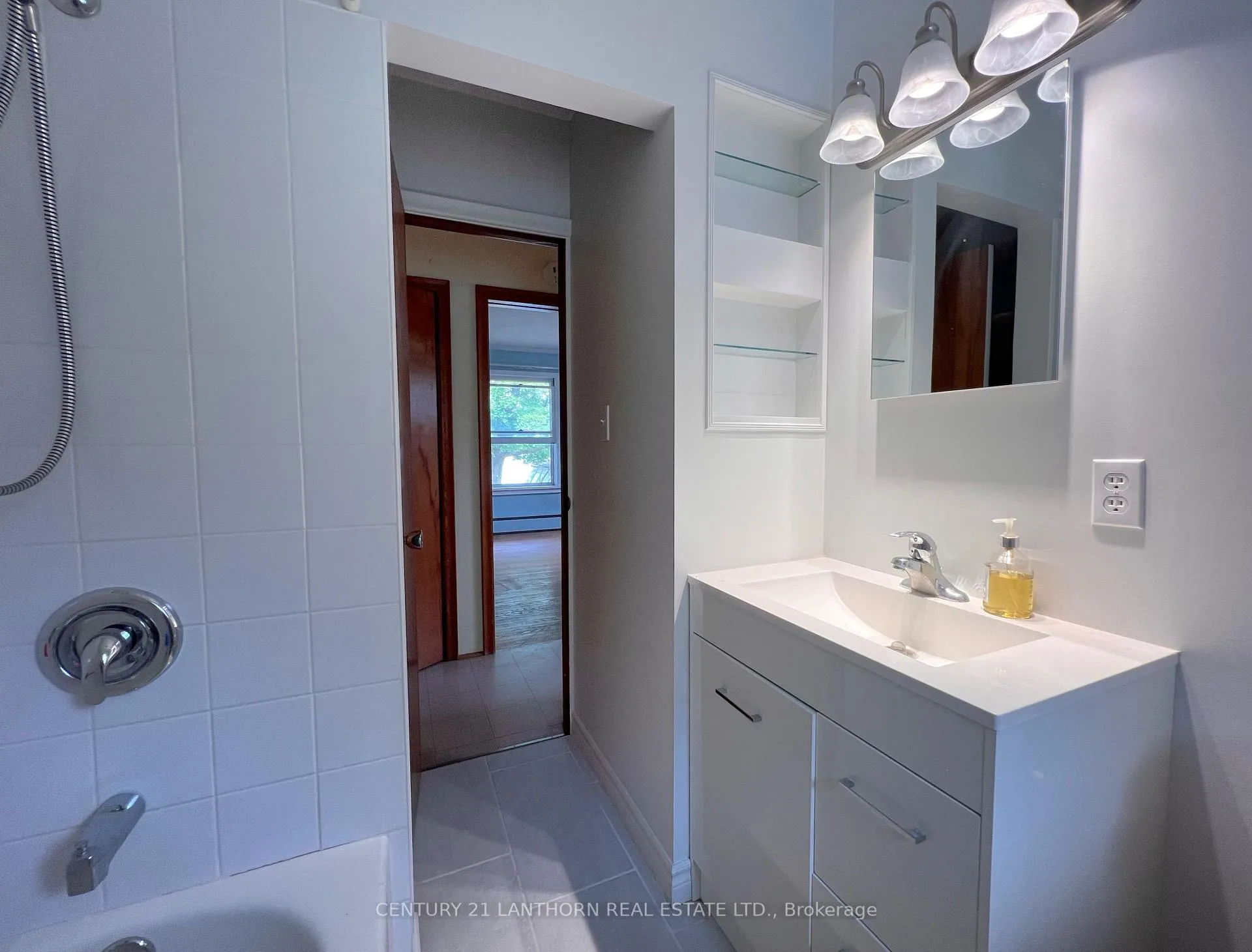 Photo 19 of 11468 Loyalist Parkway, Prince Edward County, Picton — HOMEH