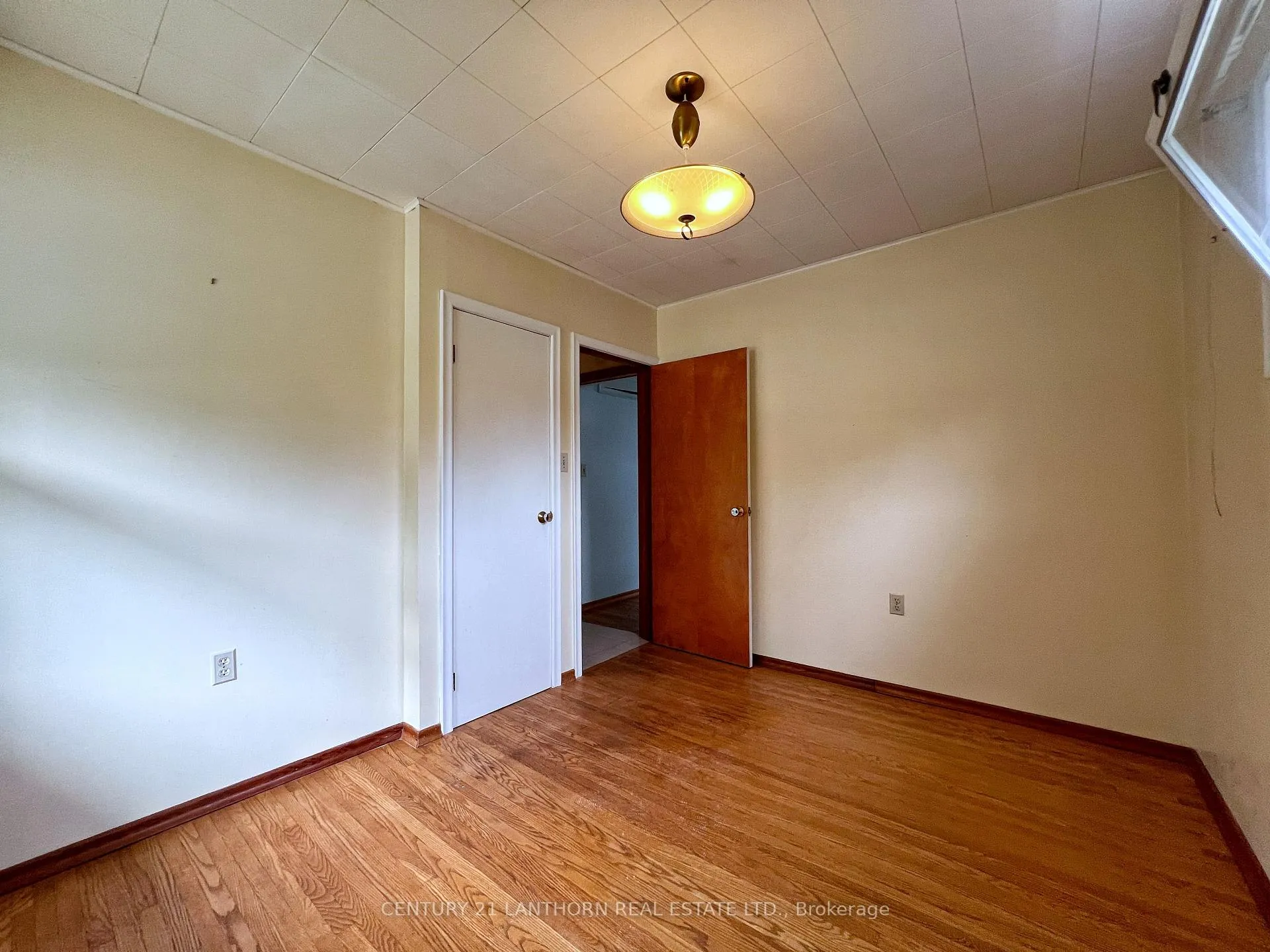 Photo 21 of 11468 Loyalist Parkway, Prince Edward County, Picton — HOMEH