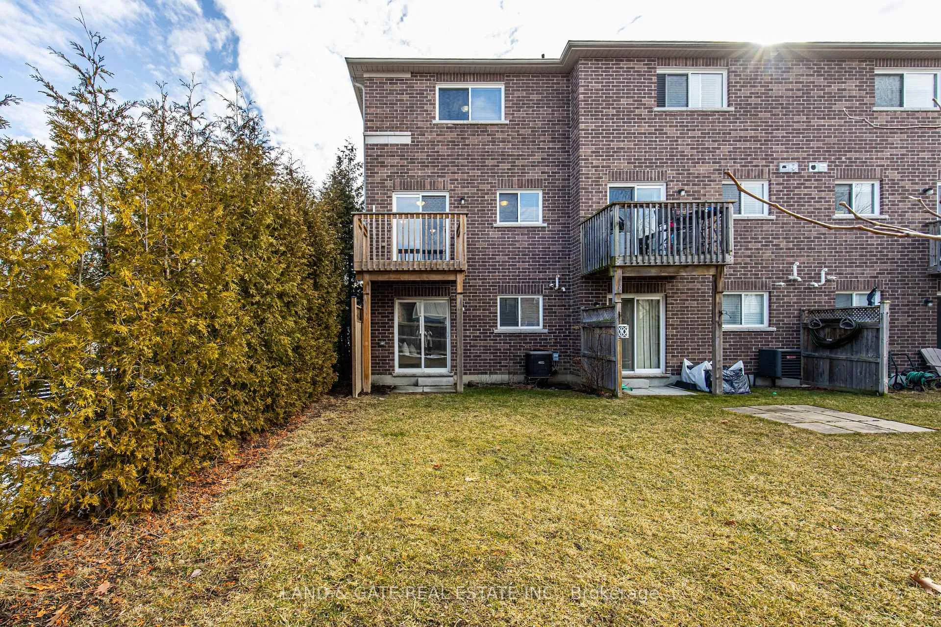 Photo 20 of 16 Katerson Lane, Clarington, Courtice — HOMEH