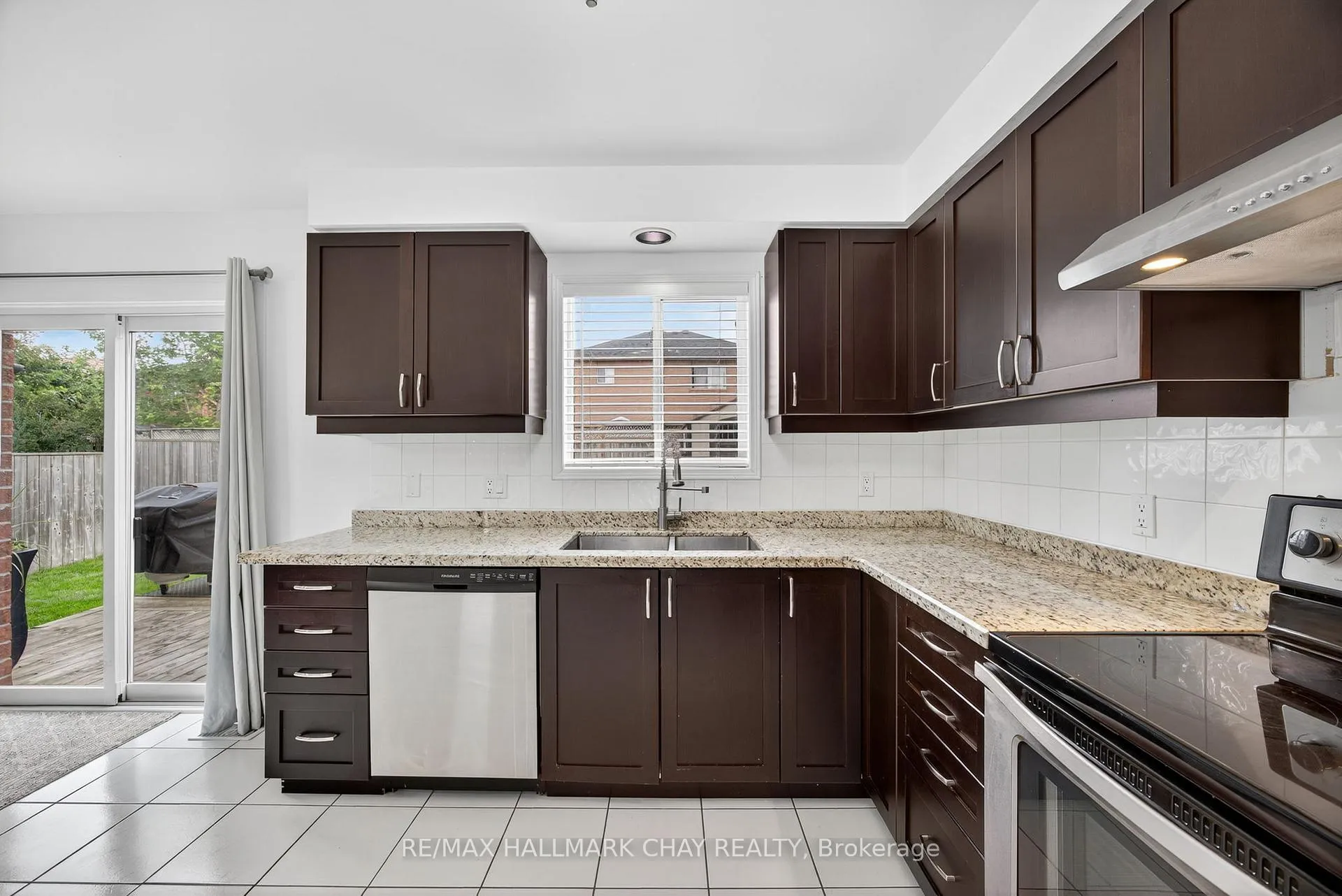 Photo 6 of 171 Brucker Road, Barrie, Holly — HOMEH