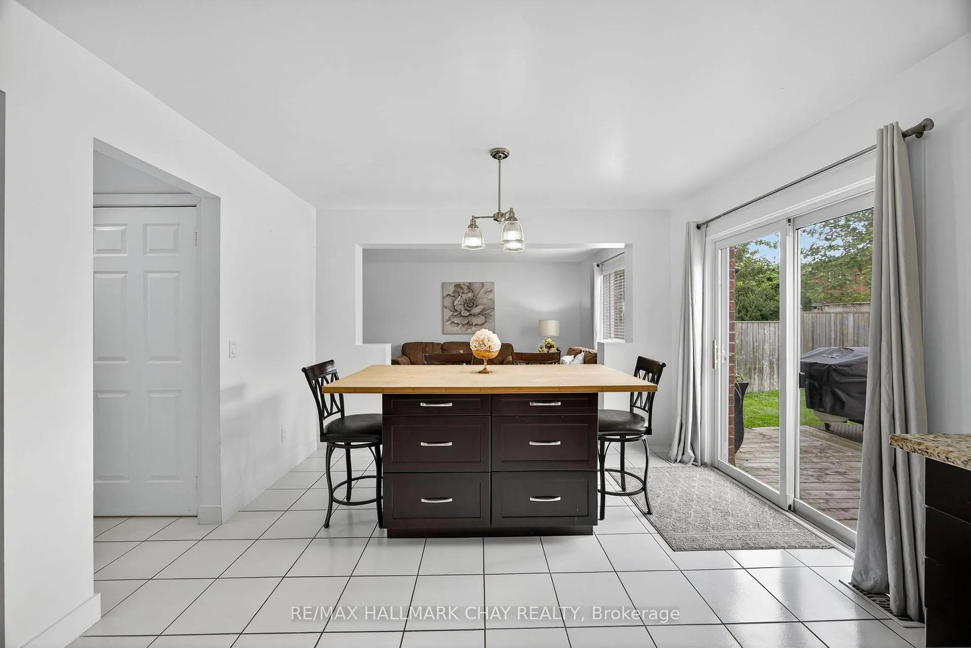 Photo 8 of 171 Brucker Road, Barrie, Holly — HOMEH