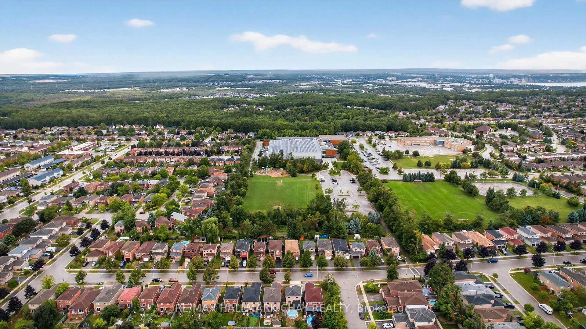 Photo 33 of 171 Brucker Road, Barrie, Holly — HOMEH