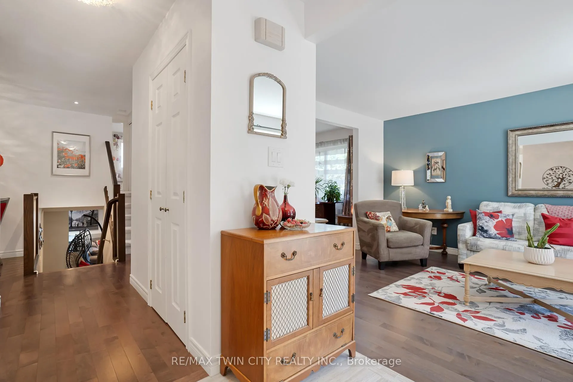 Photo 6 of 238 Westview Court, Kitchener — HOMEH