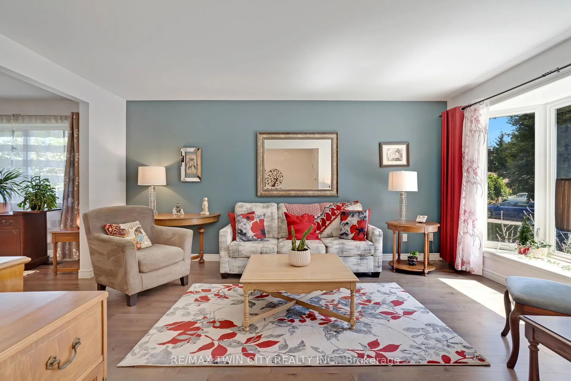 Photo 7 of 238 Westview Court, Kitchener — HOMEH